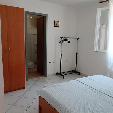 Apartmani More Komarna Eksteriør billede